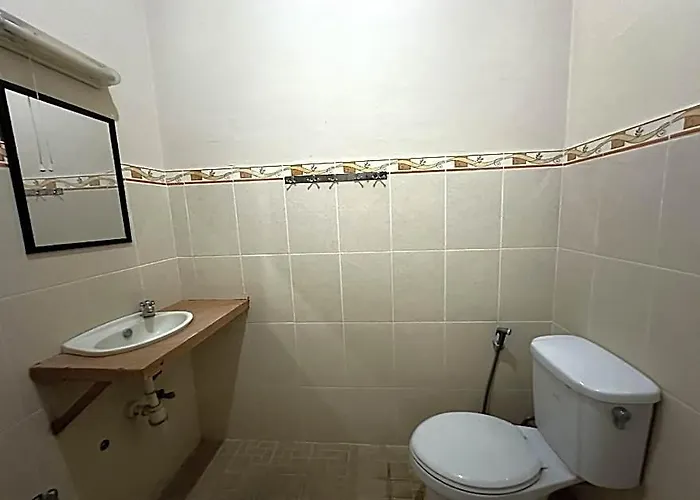 Taxa Raya Guest house Kuta (Bali)